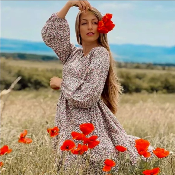 H&M Floral oversized A line Mini Full sleeve Dress - Picture 3 of 16